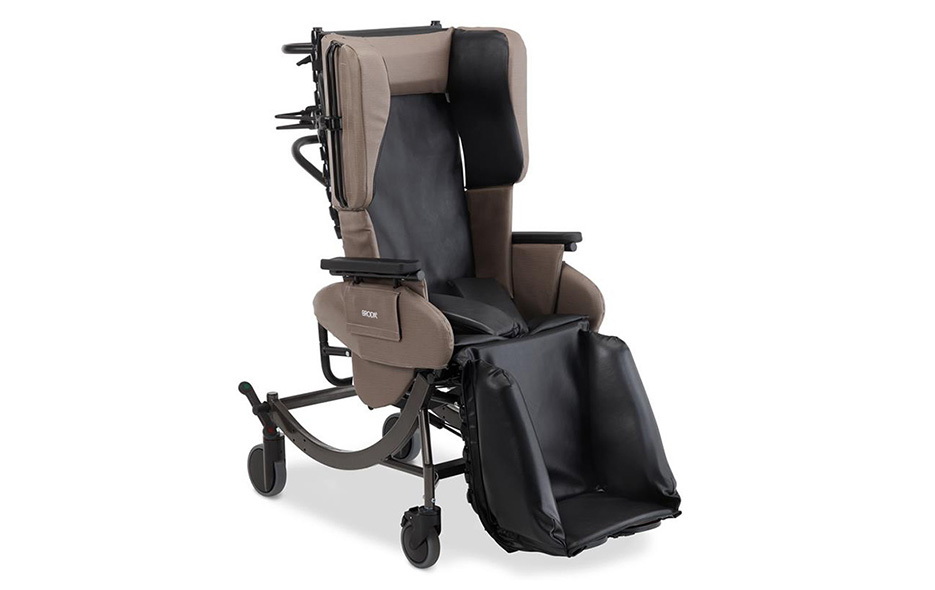 Product shot of a Broda wheelchair with the specialized Huntington's Padding