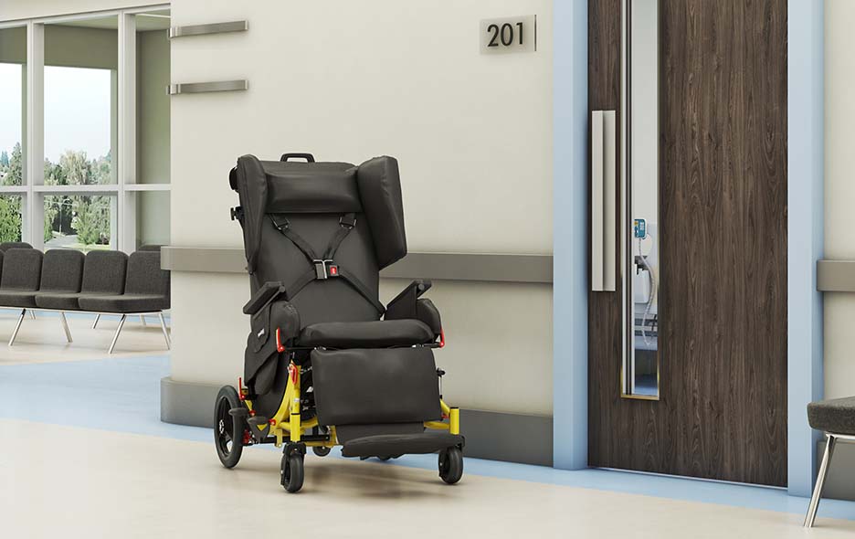 A Traversa waiting in the hallway of a hospital